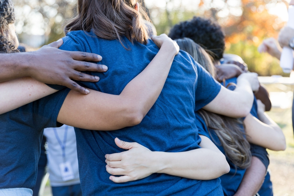 Un accompagnement social main dans la main avec les associations